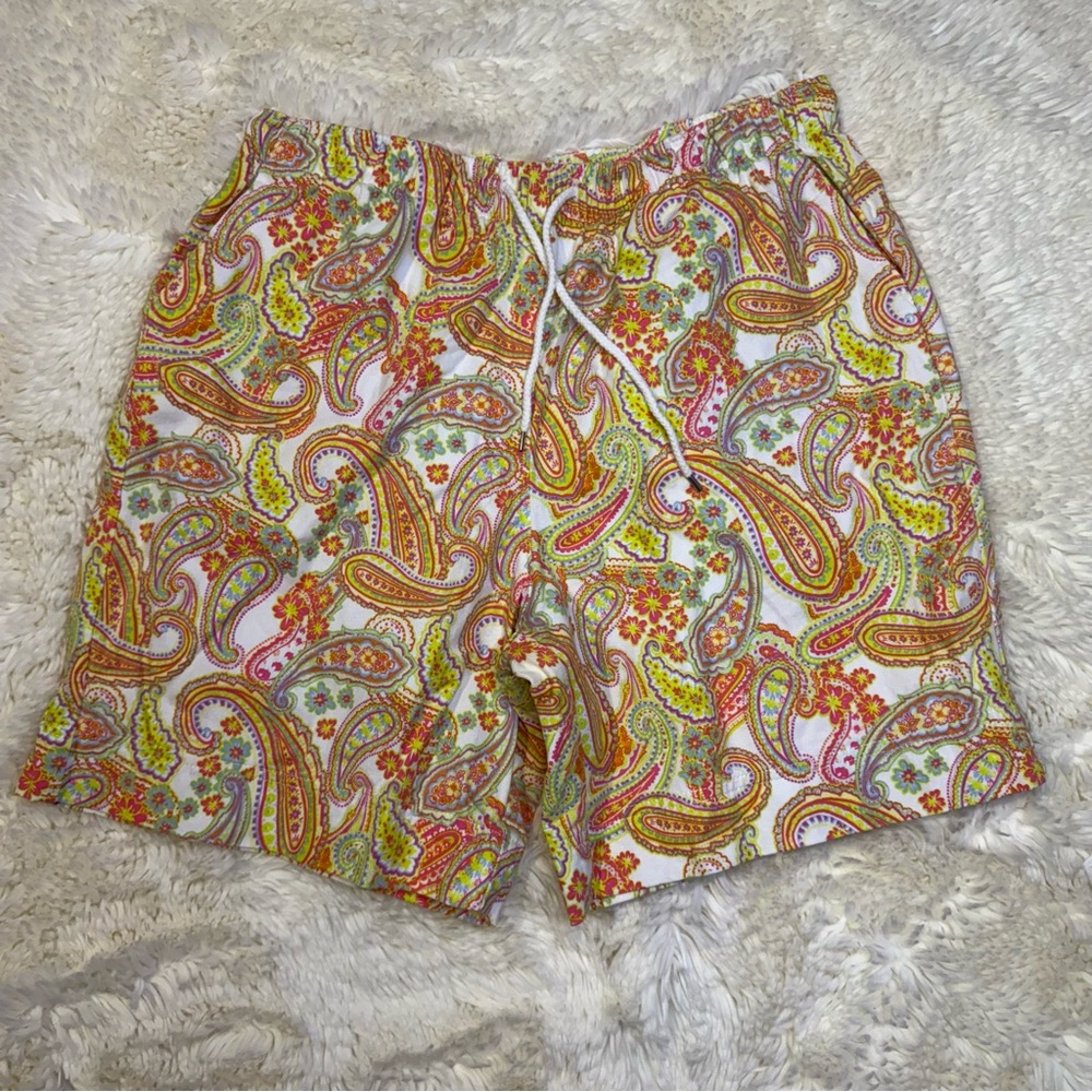 Coral Bay yellow and orange Paisley Print Shorts petite 7” inseam 100% cotton